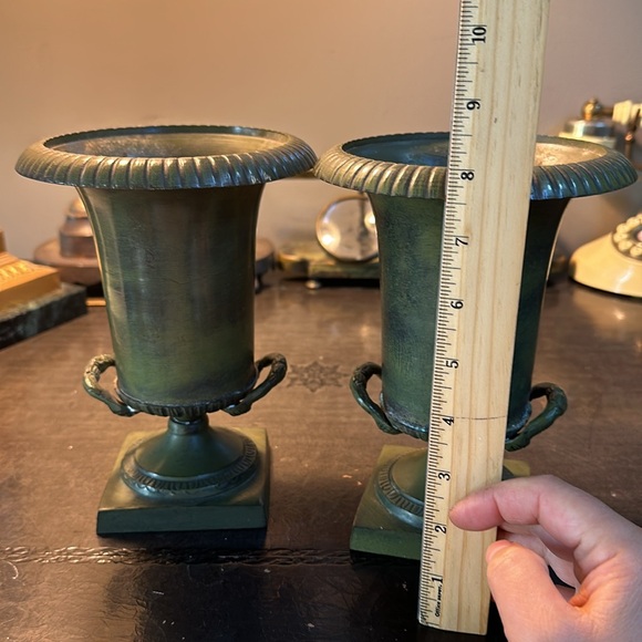 Pair of vintage brass vases - Picture 6 of 15